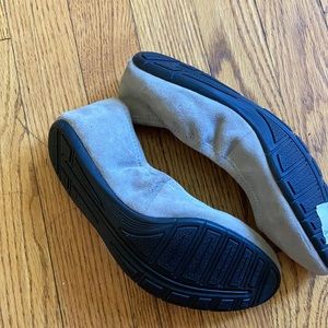 Cole HAAN gray shoes size 7
